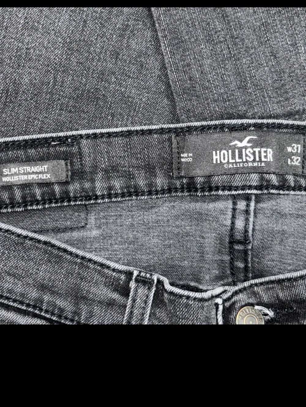 Hollister 31 32